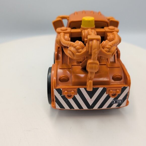 Disney Pixar Cars 2 Battery Operated Shake N' Go Tow Mater Brown Toy Truck Used - Picture 4 of 8